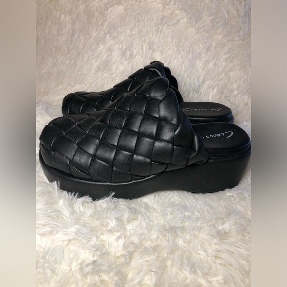 Circus by Sam Edelman Black Mules size 6.5 - Picture 8 of 15